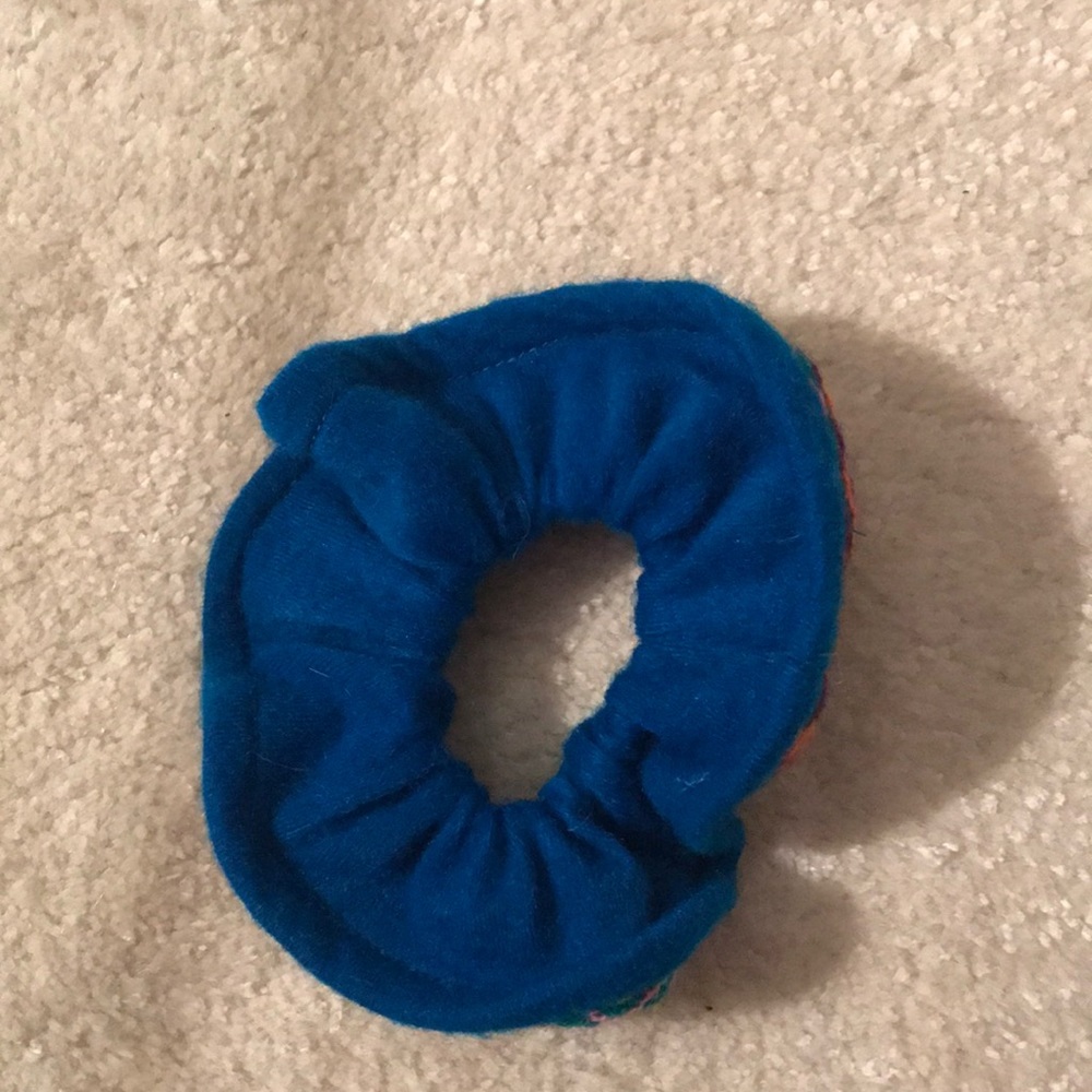 scrunchie - Picture 2 of 2